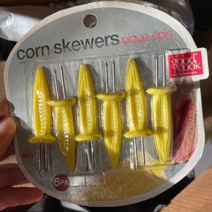 NEW Corn on he Cob Skewers Set of (6) Skewers